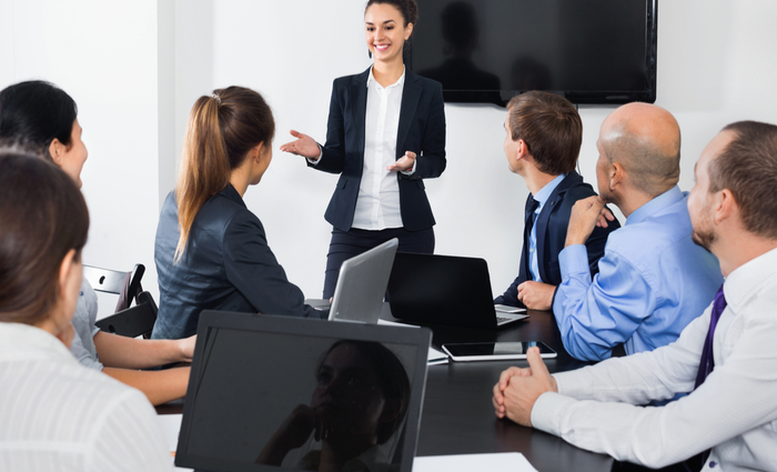 10 Body Language Signals Every Leader Needs to Know