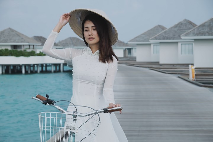 Biển vắng em