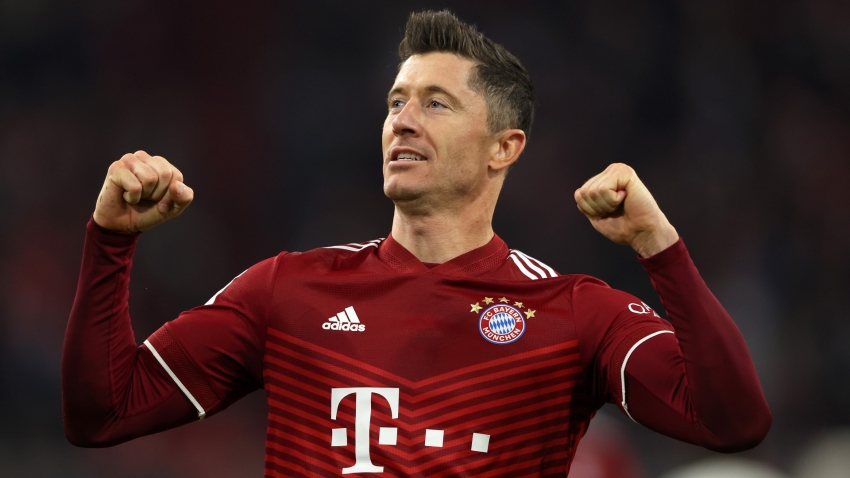 Lewandowski scores twice as Bayern go seven points clear