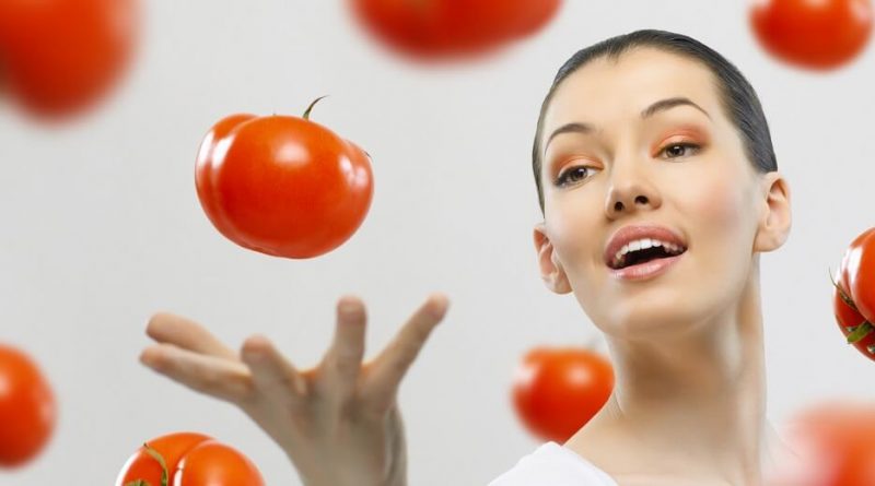 Tomatoes are better to eat raw than cooked?Tell you the difference, eat the right food, beautify your face, anti-aging, and lose weight